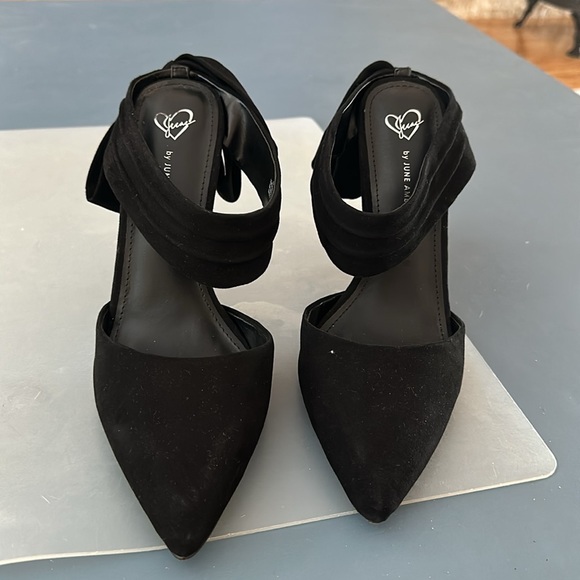 June Ambrose high heels - Picture 3 of 6